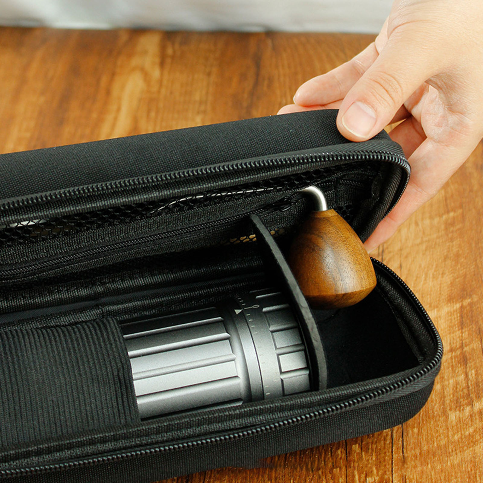 Manual Coffee Grinder Bag Carr - Coffee Equipment Bag recension och pris